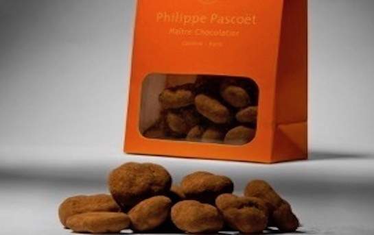 Almond with chocolate from Pascoët