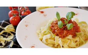 Tagliatelles fraîches bolognaise Pour 2/3 Personnes