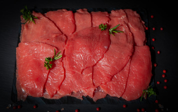 Beef for fondue chinoise