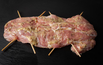 Rôti porc pour BBQ mariné à la provençale